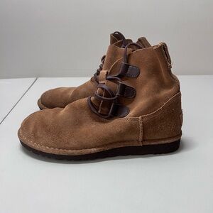 Ugg Elvi Unlined Brown Suede Harness Boots Women's Size 7 US Lace Up fall winter